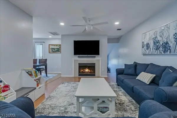 48 Buchanon Ct, West Orange Twp., NJ 07052