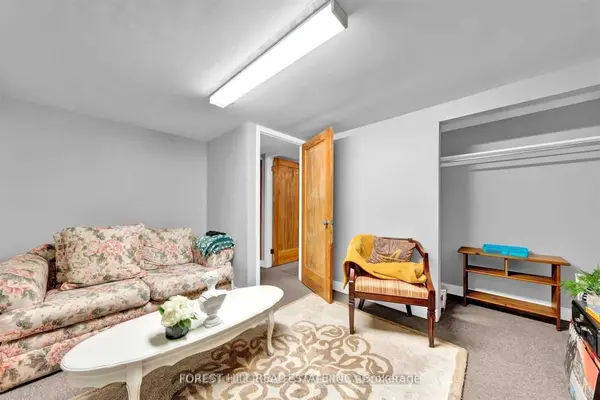 996 Bayview AVE #Lower, Toronto C11, ON M4G 2Z6