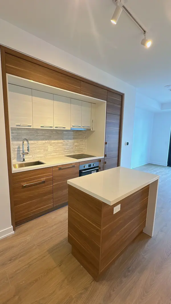 29 Green Trail CT #1512, Toronto C15, ON M2K 0J9