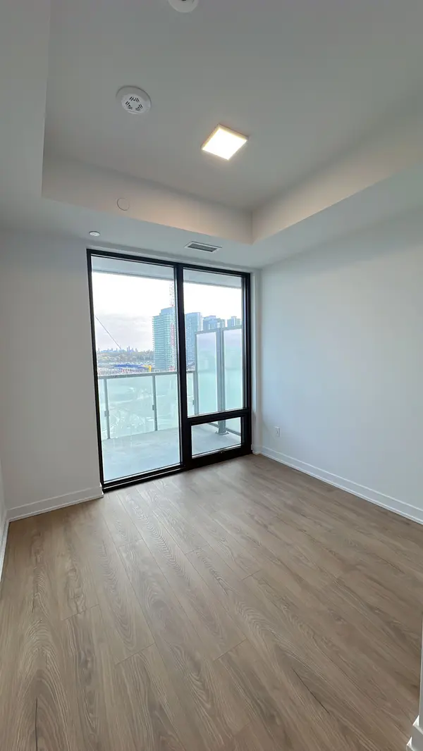 29 Green Trail CT #1512, Toronto C15, ON M2K 0J9