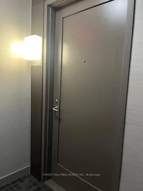 310 Tweedsmuir AVE #2206, Toronto C03, ON M5P 2Y2