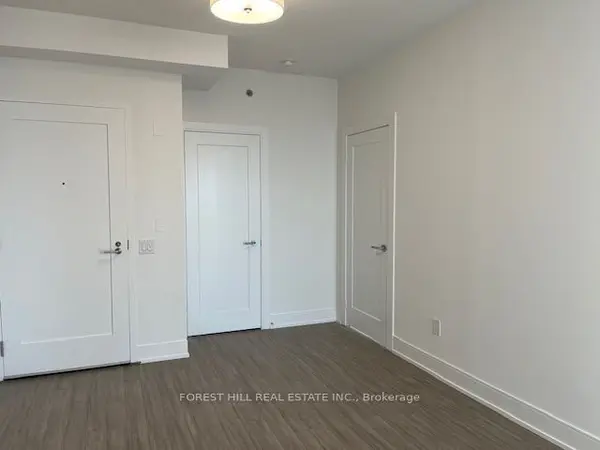 310 Tweedsmuir AVE #2206, Toronto C03, ON M5P 2Y2