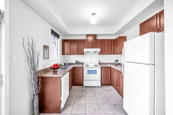 3 Powers Valley CT, Ajax, ON L1S 7T9