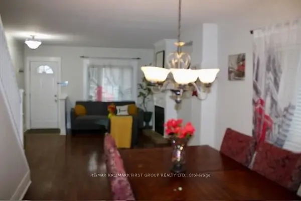 489 Mortimer AVE, Toronto E03, ON M4J 2G6