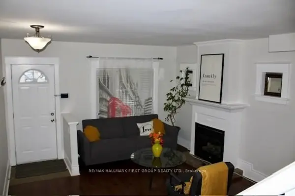 489 Mortimer AVE, Toronto E03, ON M4J 2G6