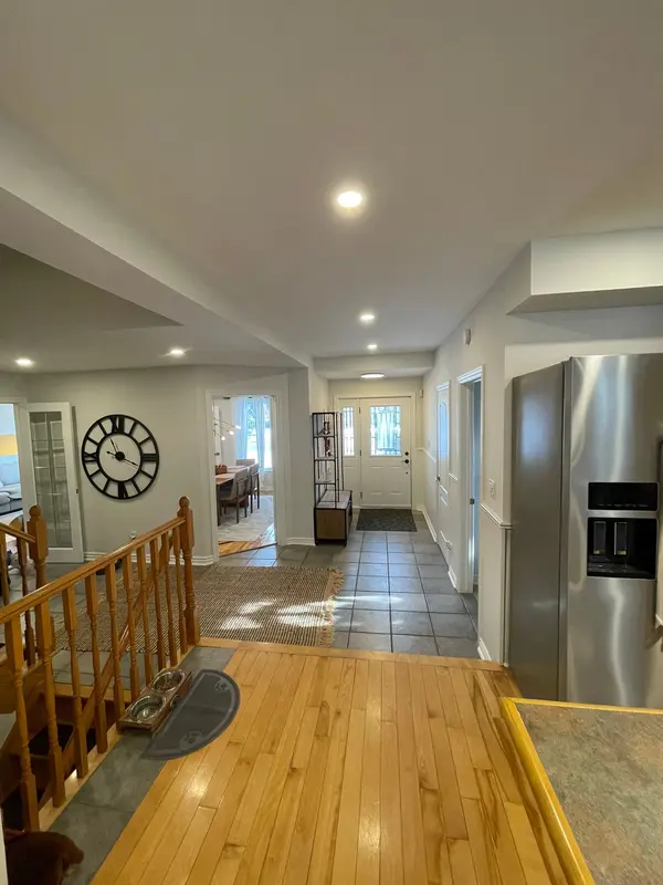 28 Foreht CRES, Aurora, ON L4G 3E8