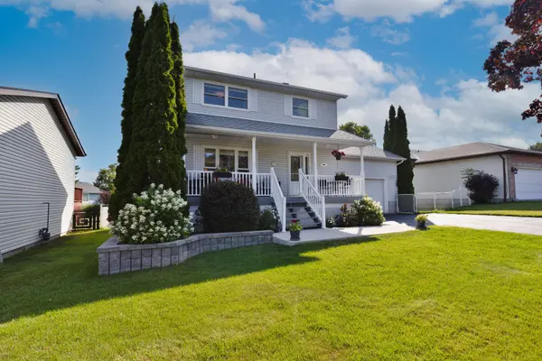 9 COPELAND ST, Penetanguishene, ON L9M 1K3