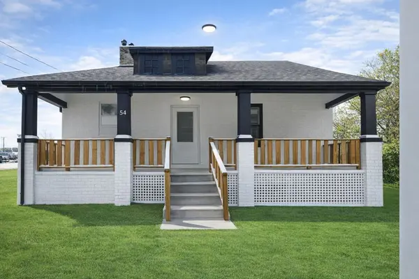 54 Ferndale DR N, Barrie, ON L4N 9V4