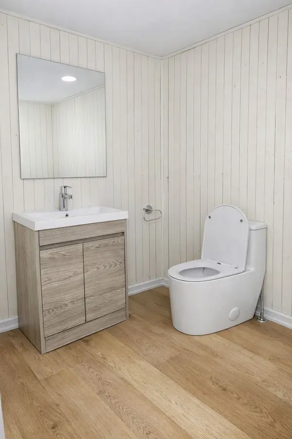 54 Ferndale DR N, Barrie, ON L4N 9V4