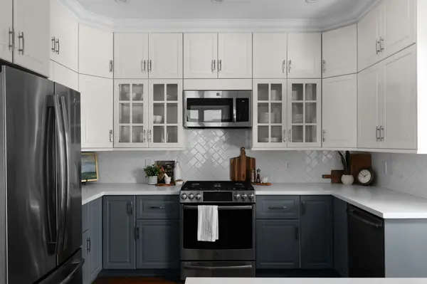 36 Sophia ST W, Barrie, ON L4N 1J3