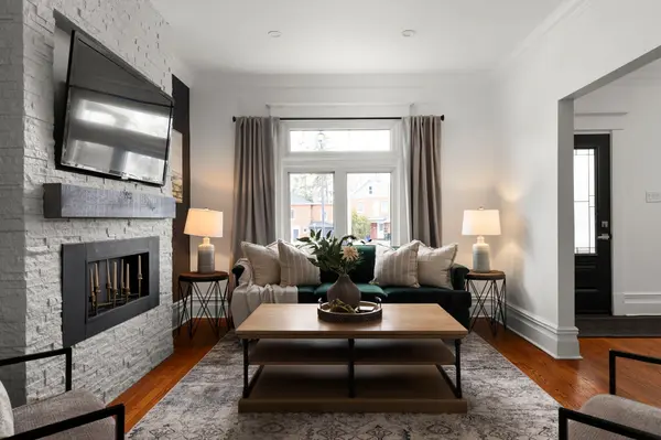 36 Sophia ST W, Barrie, ON L4N 1J3