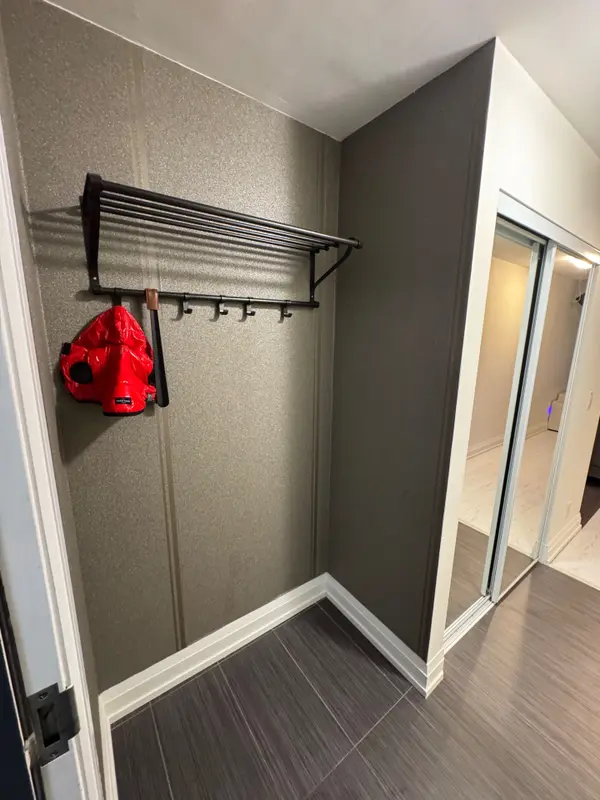 55 De Boers DR #601, Toronto W05, ON M3J 0G5