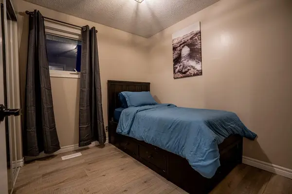 2300 Olde Base Line RD, Caledon, ON L7C 0J3