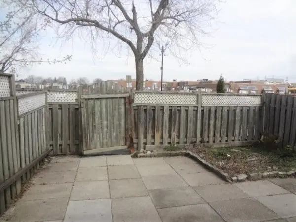 260 John Garland BLVD #231, Toronto W10, ON M9V 1N8