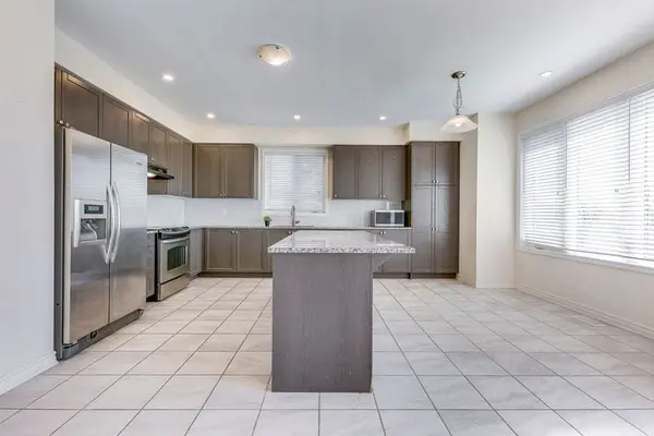 52 Portman ST #Upper, Caledon, ON L7C 4E4