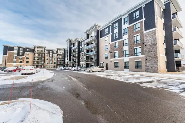 640 Sauve ST #221, Milton, ON L9T 7E3