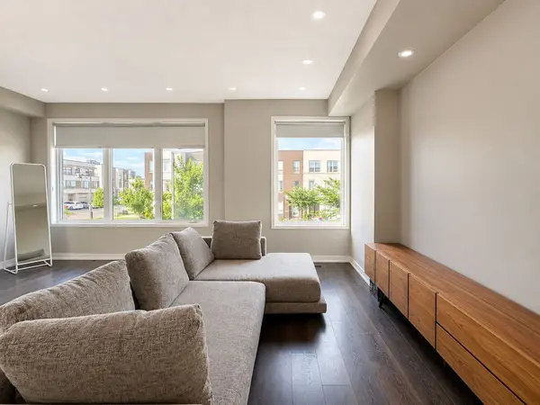 3096 Ernest Appelbe BLVD, Oakville, ON L6H 0P3