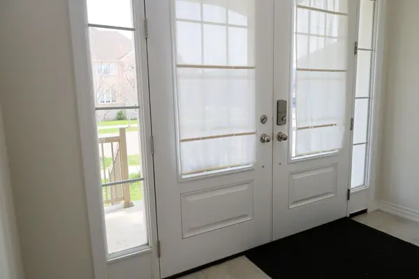 95 Bonnieglen Farm BLVD, Caledon, ON L7C 4B7