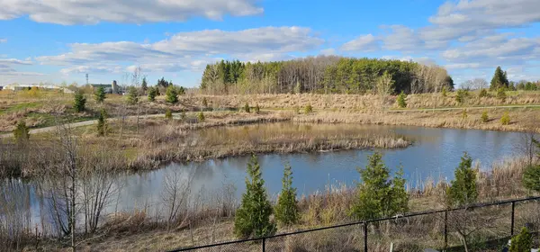 95 Bonnieglen Farm BLVD, Caledon, ON L7C 4B7