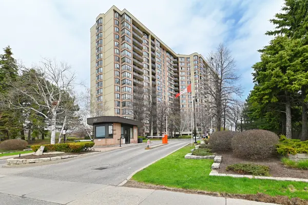 20 Cherrytree DR #905, Brampton, ON L6Y 3V1