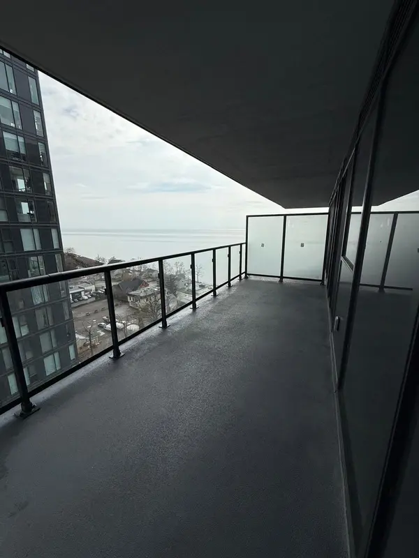 2075 Lakeshore RD #1203, Burlington, ON L7R 0H3