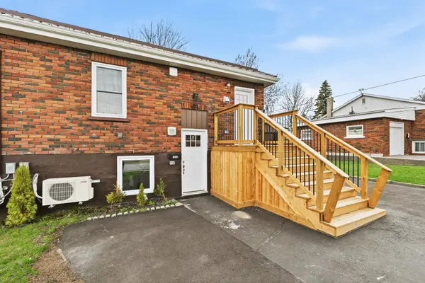 164 Dixon DR #Lower, Quinte West, ON K8V 1X2