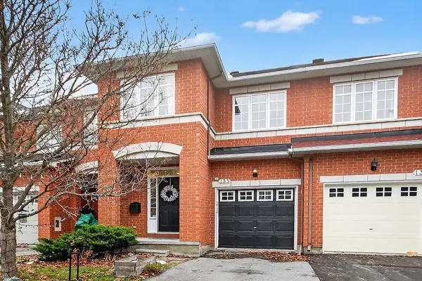 135 Gatespark Private, Kanata, ON K2T 1L1