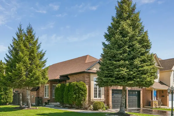 55 Chesley ST, Hamilton, ON L9C 3V9