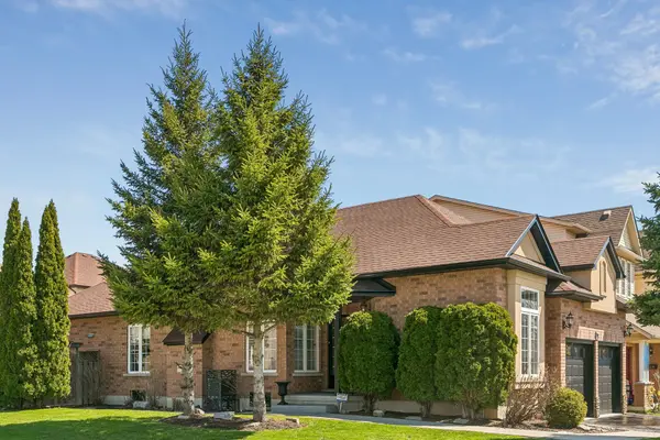 55 Chesley ST, Hamilton, ON L9C 3V9