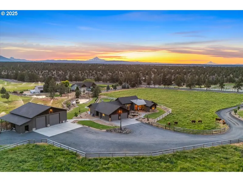 6150 NW KINGWOOD AVE, Redmond, OR 97756