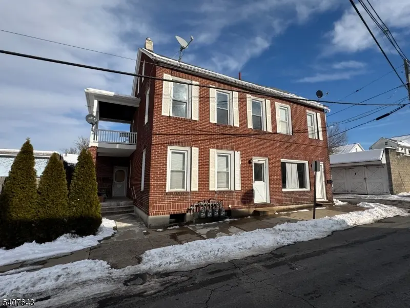 27 Filmore St, Phillipsburg Town, NJ 08865