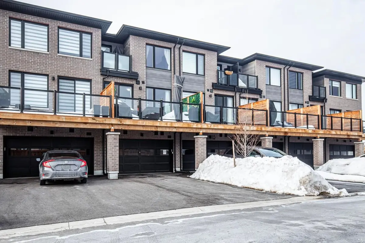 19 Assunta LN, Clarington, ON L1C 7H3