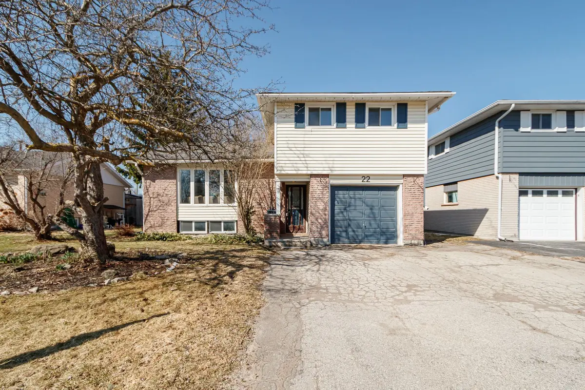 22 Dickson RD, Collingwood, ON L9Y 2X3