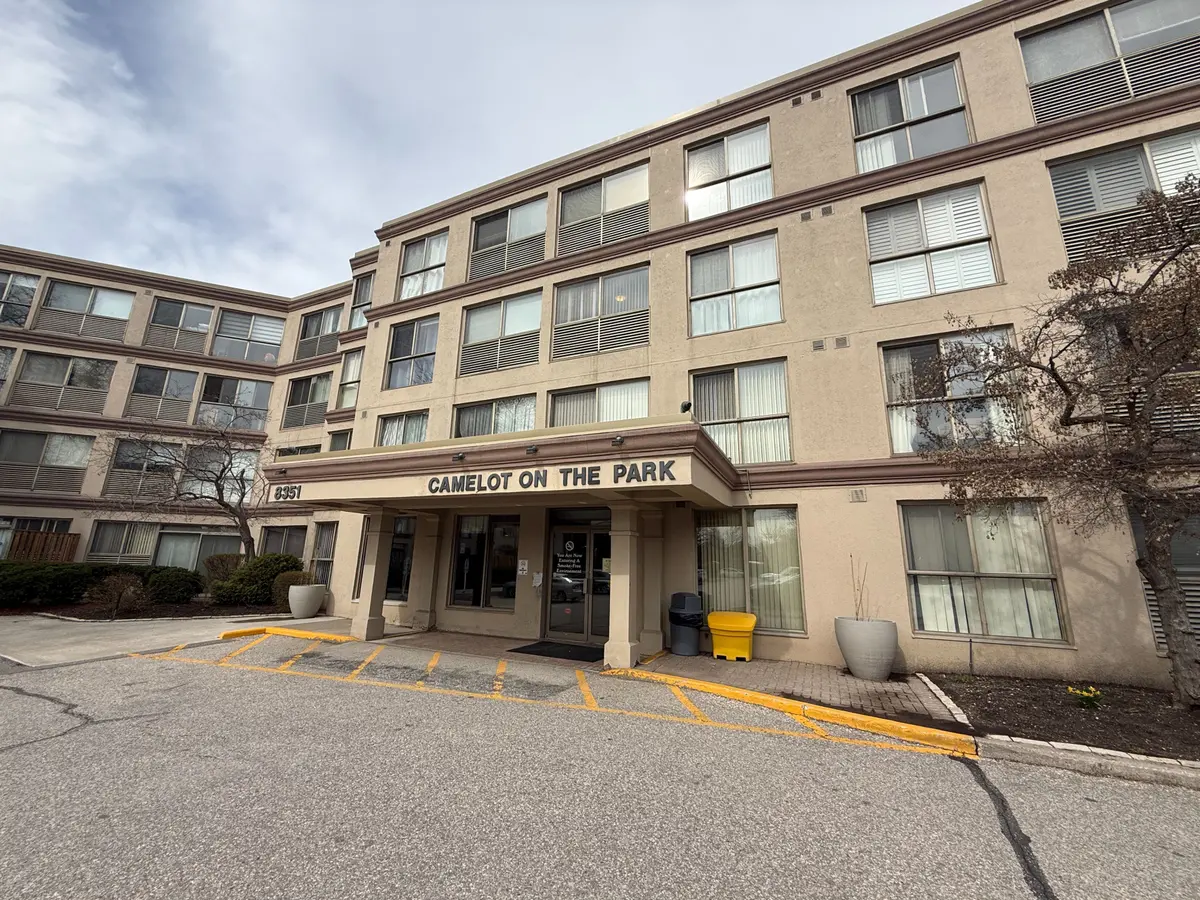 8351 Mclaughlin RD #321, Brampton, ON L6Y 4H8