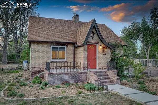 6907 W 12th AVE, Lakewood, CO 80214