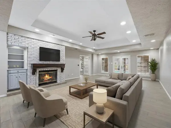 6606 Canalview Drive, Arlington, TX 76016