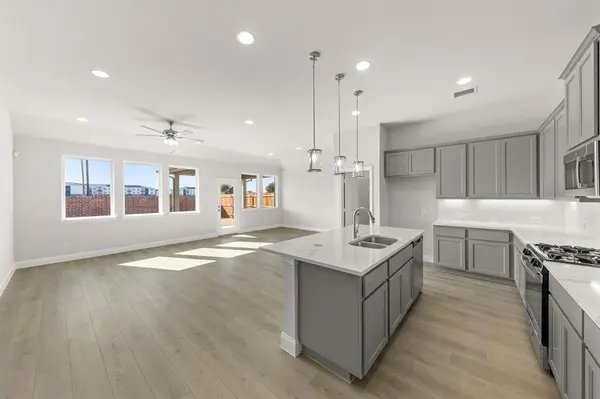 1232 Redcoat Drive, Forney, TX 75126