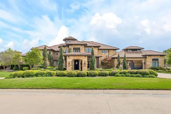 9541 Marbella Drive, Fort Worth, TX 76126