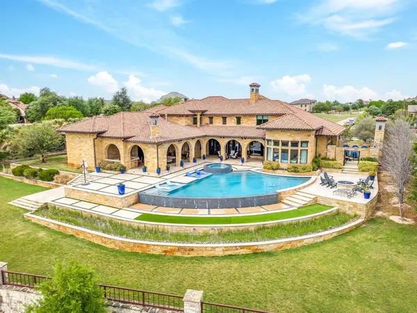 9541 Marbella Drive, Fort Worth, TX 76126