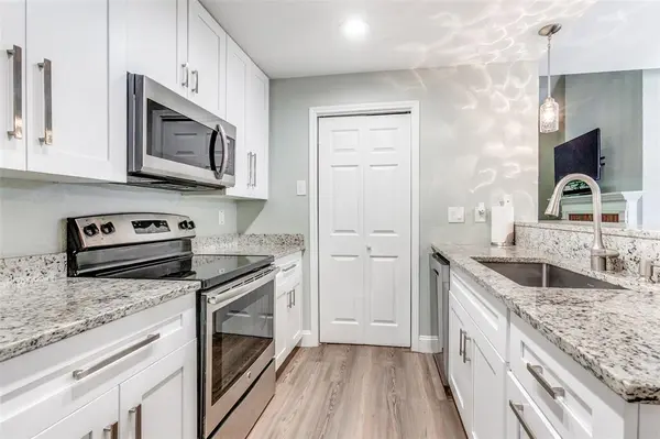 12660 Hillcrest Road #3206, Dallas, TX 75230