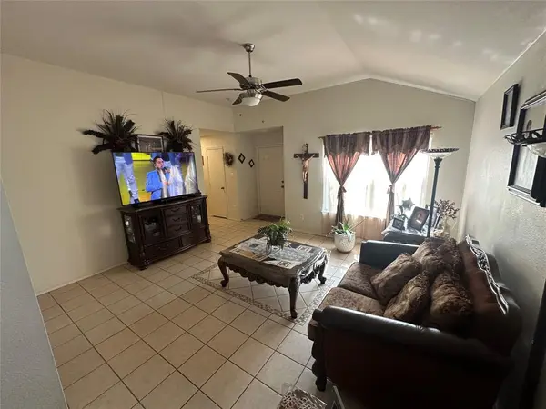 916 Algonquin Drive, Dallas, TX 75217