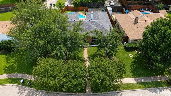 4917 Willowhaven Circle, Garland, TX 75043