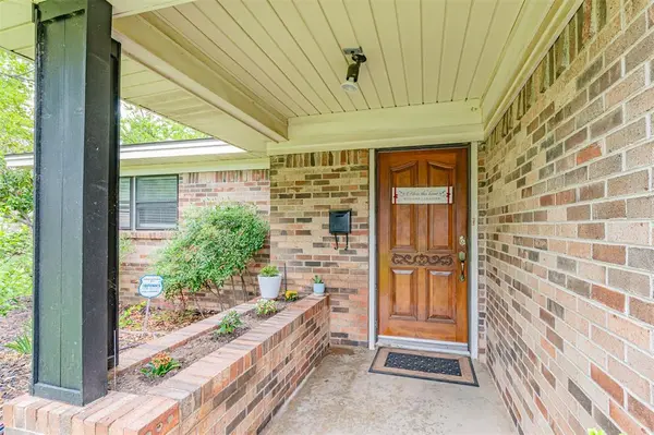 3924 Westerly Road, Benbrook, TX 76116