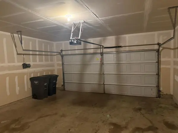 5548 Thunder Bay Drive, Fort Worth, TX 76119