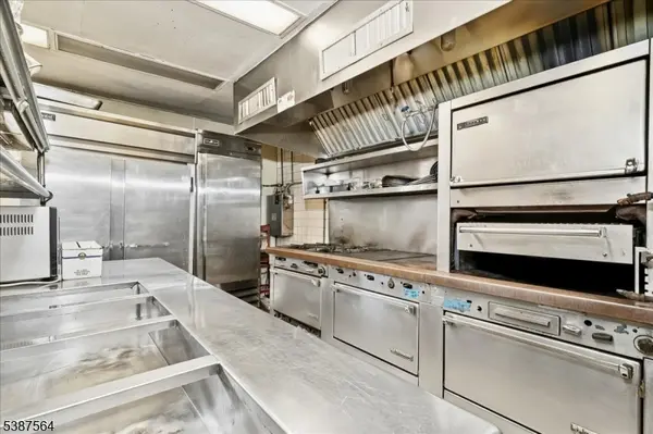 31 Decatur St, Knowlton Twp., NJ 07832