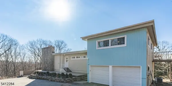 21 Skyview Rd, Ringwood Boro, NJ 07456