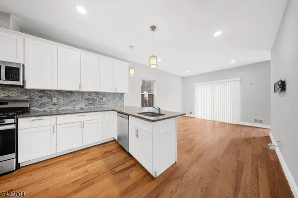 558 Broadway, Elizabeth City, NJ 07206