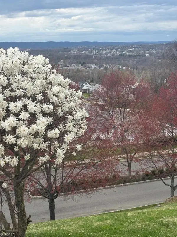 34 Winding Way #34, Woodland Park, NJ 07424