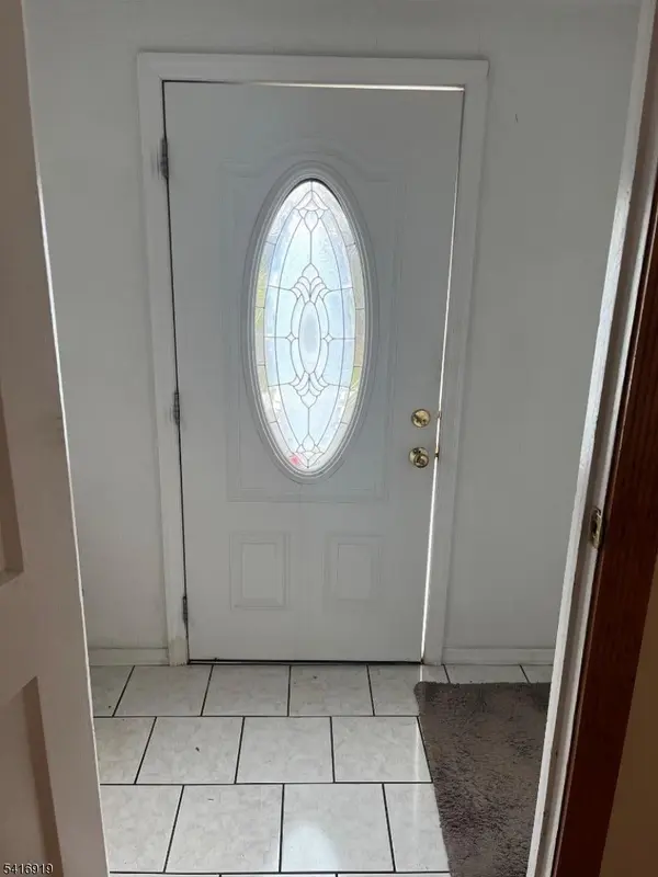 24 Stony Hill Rd, Clifton City, NJ 07013