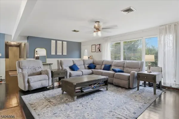 9 Hartung Ave, Riverdale Boro, NJ 07457